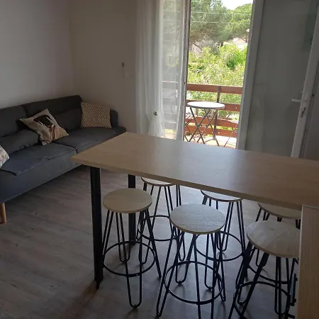 Les Cyclades, T3 Climatise, Terrasse, 500m * Le Grau-d'Agde